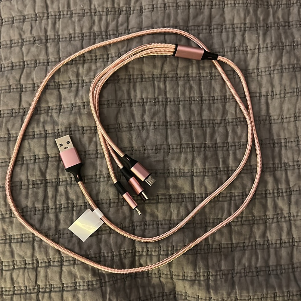 🎁 3-in-1 Multi Charging Cable, NWT - Picture 9 of 12